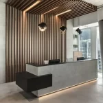 مساحة داخلية مع لمسات بسيطة وأنيقة