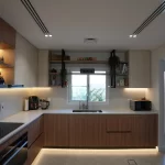 مطبخ بألوان محايدة وتشطيبات فاخرة